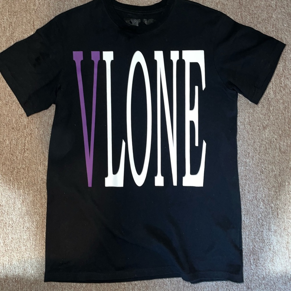 VLONE Purple Staple Tee 🔥🔥🔥